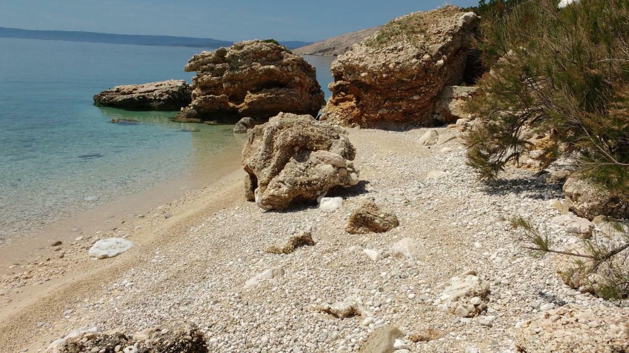 Apartments Bassi Stara Baška Kültér fotó