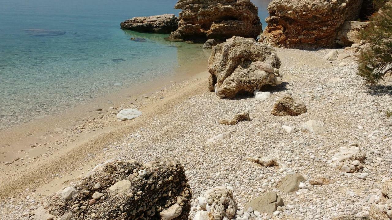 Apartments Bassi Stara Baška Kültér fotó