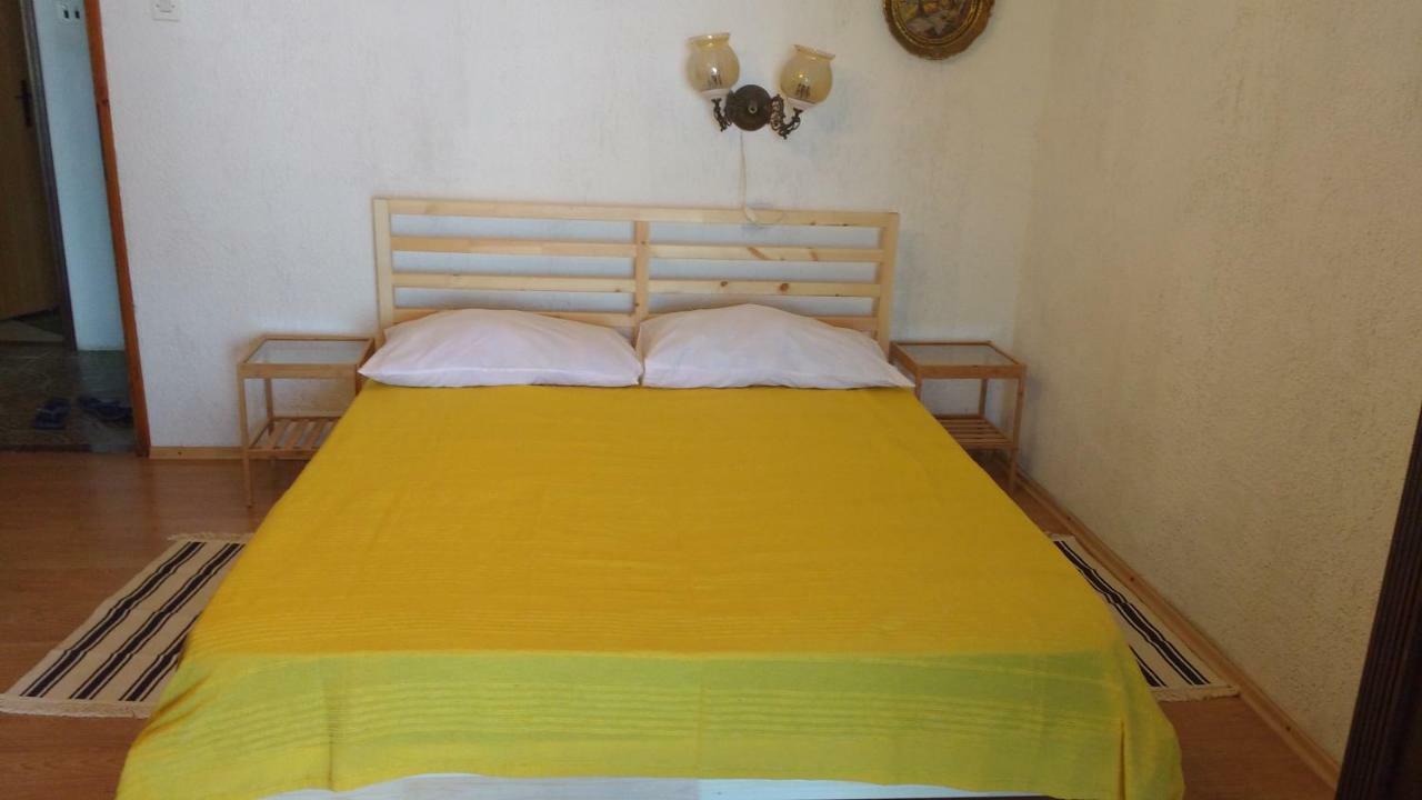 Apartments Bassi Stara Baška Kültér fotó