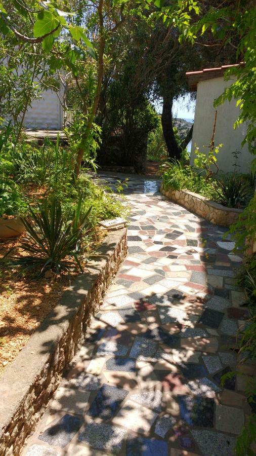 Apartments Bassi Stara Baška Kültér fotó