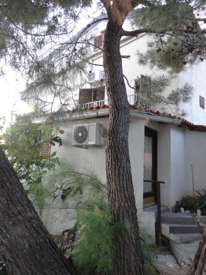 Apartments Bassi Stara Baška Kültér fotó