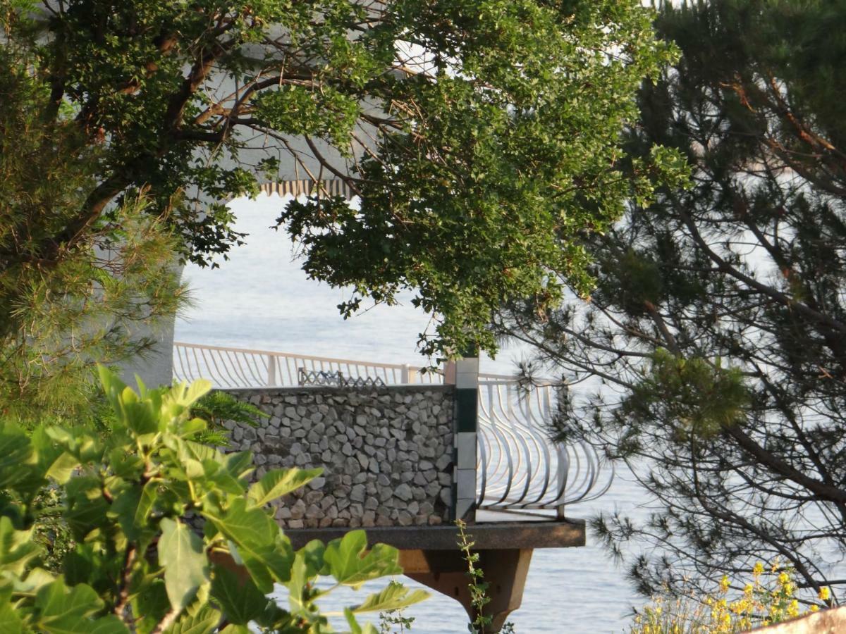 Apartments Bassi Stara Baška Kültér fotó