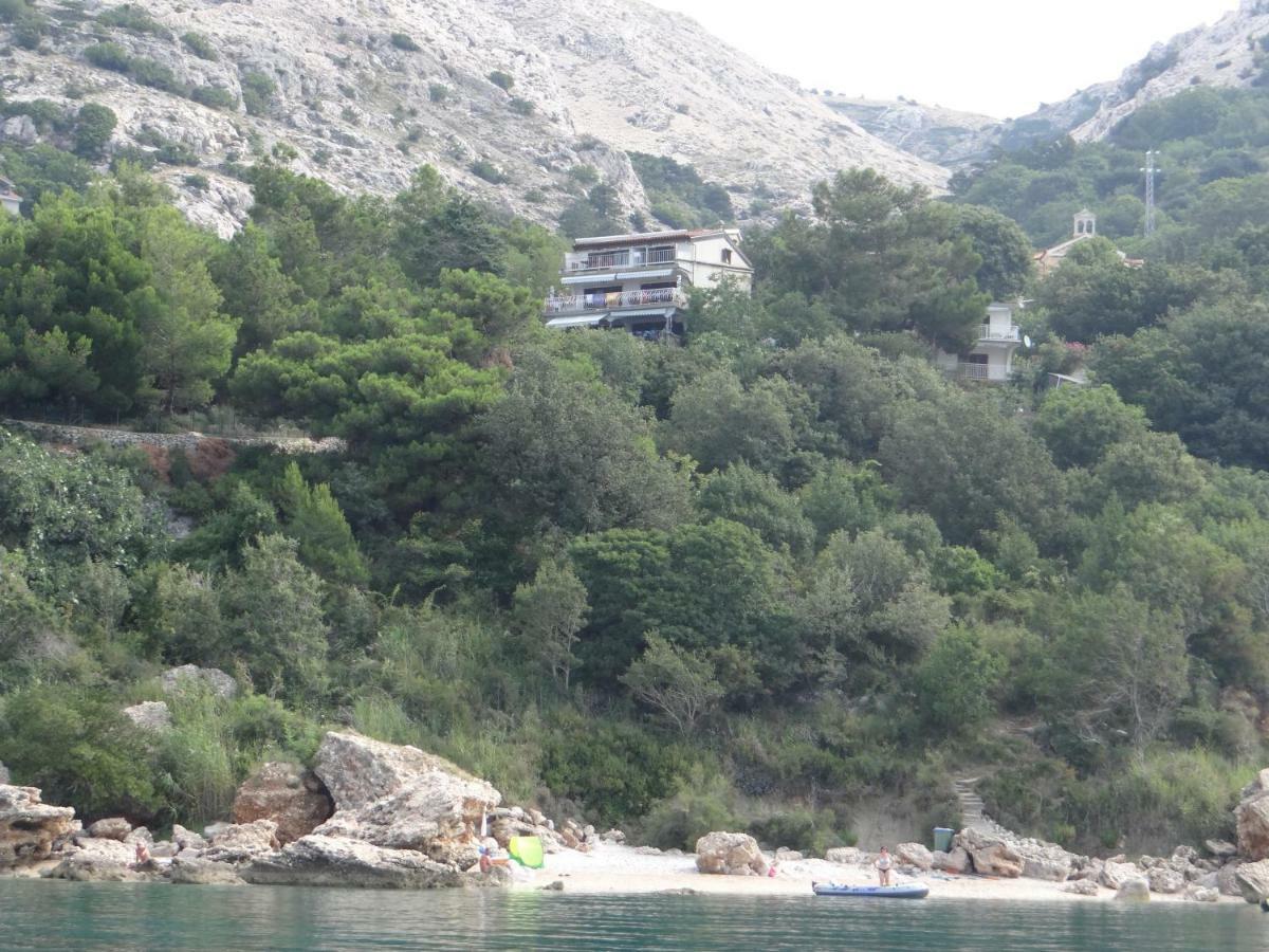 Apartments Bassi Stara Baška Kültér fotó